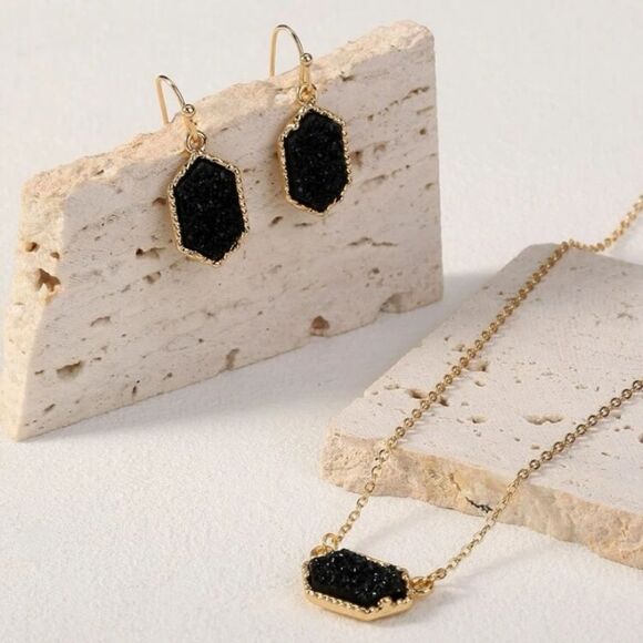 ✨ 🆕 ✨ Elegant Druzy Geometric Charm Necklace & Drop Earrings✨ - Picture 1 of 11